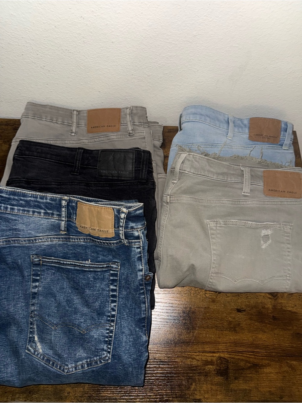 American Eagle Outfitters Men's Light Blue Washed Jeans